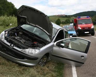 Autounfall Nußbach  – Kontrolle über Peugeot verloren
