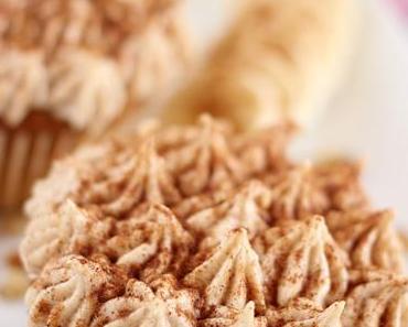 Vegan und superfluffig – Süßkartoffelcupcake mit Bananen Feigen Topping