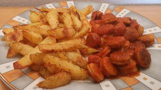 Curry(wurst)-Sauce mit Ofenpommes