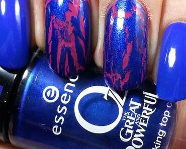 [Nails] Electric Blue mit Essence - Snow White "02 Grumpy"