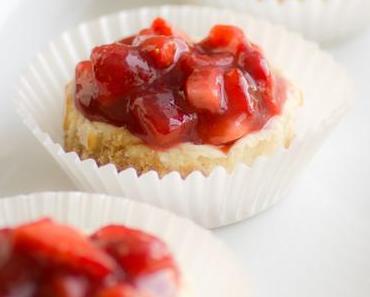 Healthy-Middle-of-the-week: Leckere Strawberry-Mini-Cheesecakes...