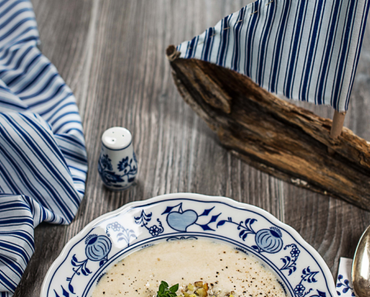 Forellenschaumsuppe mit Erdäpfelcroutons