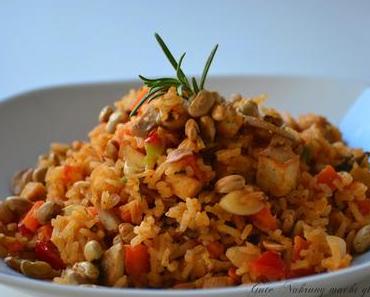 Reis mit Gemüse, Räuchertofu und Knuspersoja