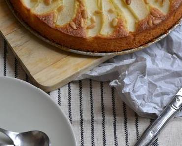 Birnenkuchen mit Zitrone & Pinienkernen