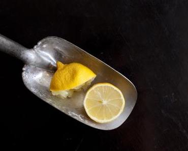 Wenn das Leben dir eine Zitrone reicht, dann trink Zitronenwasser!