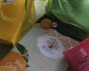 Das hier geht an alle Schaumschläger, Nacktbader, Seifenopern-Fans, Schaumpunker ……