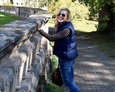 STREIFENSHIRT + DAUNENWESTE + BOYFRIEND JEANS