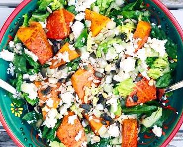 Roasted Pumpkin On A Salad - Ofenkürbis auf Salat mit Feta