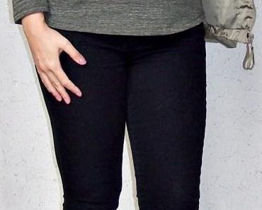 Outfit – Green, Black & Leo