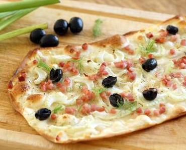 Flammkuchen mit Speck, Fenchel und Oliven /  Tarte flambé with Bacon, Fennel and Olives