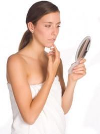 Narben im Gesicht erfolgreich kaschieren