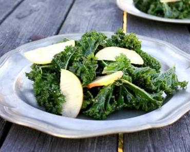 Apfel-Grünkohl-Salat mit Feigendressing