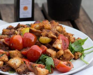 Panzanella – Italienischer Brotsalat mit Sommer-Tomaten