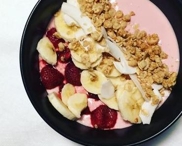 FOOD-FRIDAY – EASY-PEASY SMOOTHIE-BOWL