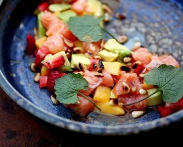Sommersalat! Mit Mango, Avocado und Lachs