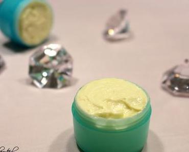 Reichhaltige Körpercreme mit Avocadoöl und Tigergrasextrakt