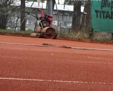Cam Underfoot #15: Tennisplatz
