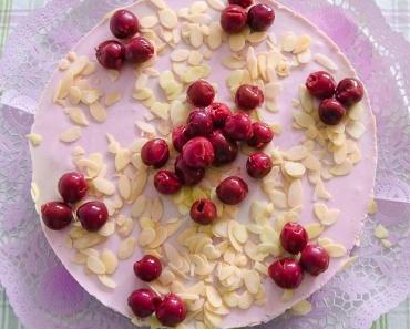 Sonntagstorte zur Kirschblüte: Belgischer Cheesecake mit Sauerkirschen und Spekulatiusboden