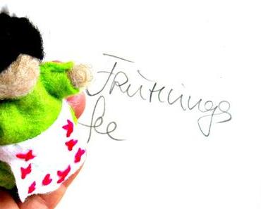 Waldorf Frühlings Puppe - how about spring??