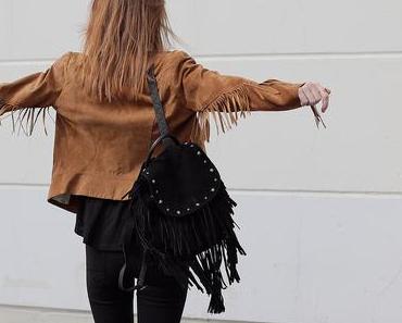 OUTFIT { FRINGED, BLACK & CHUCKS }