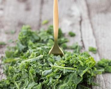 Rote und eigentlich auch grüne Smoothie Bowl mit Crunch (vegan und mehr als yummy!)