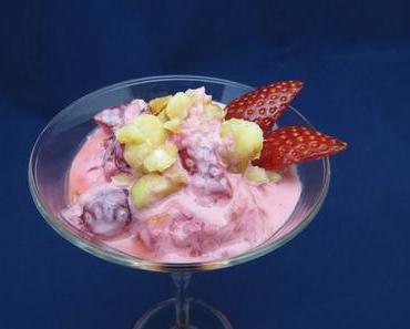 Feiner Erdbeer-Mango-Quark