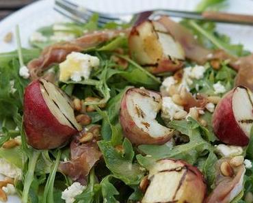 Sommersalat mit gegrillten Pfirsichen