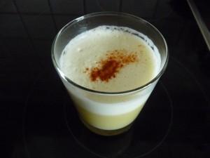 Spargel-Apfel-Kohl-Saft treibt den Winter aus den Zellen