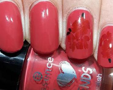 [Nails] Essence "15 From Me to You" & Decals DS-282