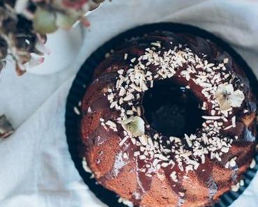 Schokogugelhupf mit Cheesecakeüberraschung