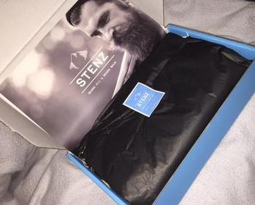 Bart, Stenz und Hiagst in himmelblau