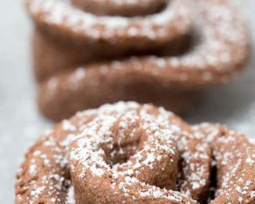 Schokoladen-Rosen (Mürbeteigplätzchen mit Kakao) – Chocolate roses (Cookies with cocoa)