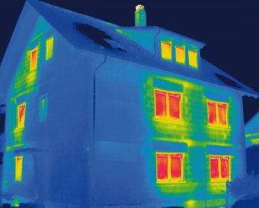 Mit einem ThermografieCheck die Wärmeverluste des Hauses sichtbar machen
