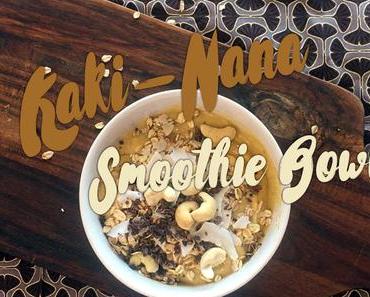 Kaki-Nana Smoothie Bowl mit Kakao-Nibs
