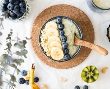 #Frühstücksidee: Matcha Chia Overnight Oats mit Cashews / Matcha Green Tea Oats with Chia Seeds and Cashews