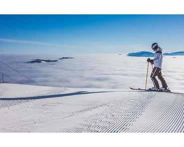 Skitag auf der Gemeindealpe mit Blick auf ein Nebelmeer