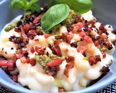 MAC N CHEESE -Macaroni Love