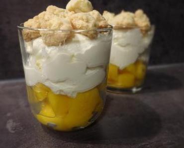 mango trifle mit vanille streuseln