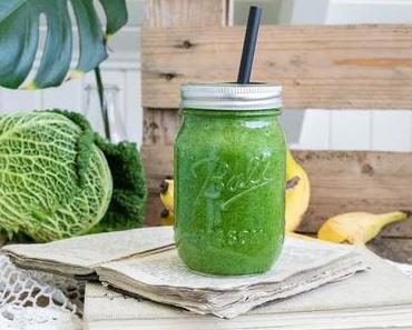 #smoothielove: Kohl Bananen Smoothie / Savoy Cabbage Banana Smoothie Recipe