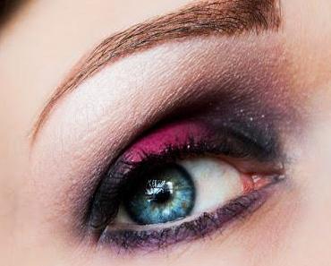 Make-up Variante "Black & Pink" mit der Sleek MakeUP "Sparkle limited Edition" (1)