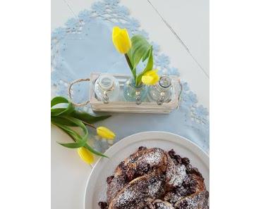 Hefekranz mit Nougatcreme & Kirschen