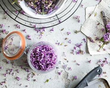 alkoholischer Flieder Sirup / Lilac Liqueur Recipe