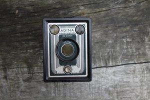 Adina oder Die anonyme Box