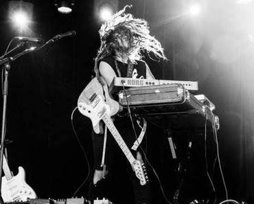 TASH SULTANA – MURDER TO THE MIND // Video + Tourdaten für den Sommer