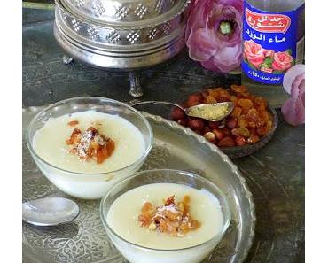 Milchpudding mit Rosenwasser - Mahalabeya