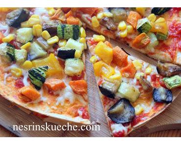 Tortilla Pizza mit selbstgemachte Cola-Slush Eis