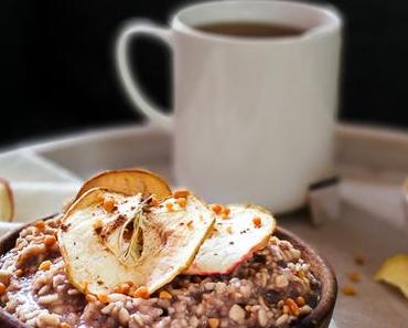 Gersten Porridge mit Apfel, Zimt & Erdnusskrokant ( vegan geeignet )