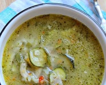 Hühnersuppe mit Reis und bunte Gemüse