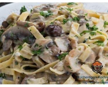 Tagliatelle mit Champignons an Rahmsauce