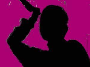 Sie ist hübsch und sie will dein Blut: „The Babysitter“